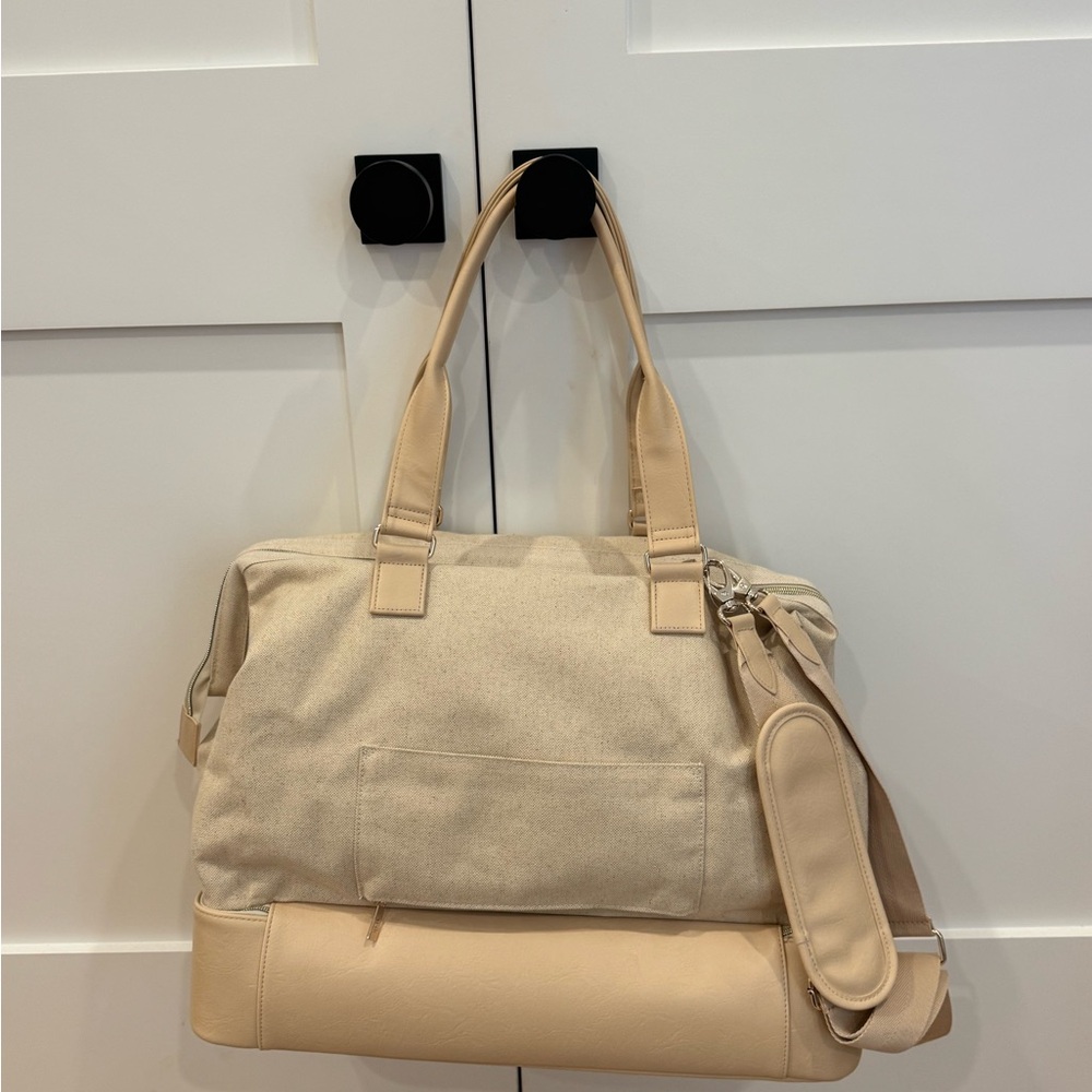BEIS ‘the Weekender’ Travel Tote bag beige - Picture 2 of 5